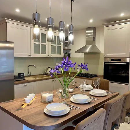 Infinity - Authentic Croatian Escape Nyaraló