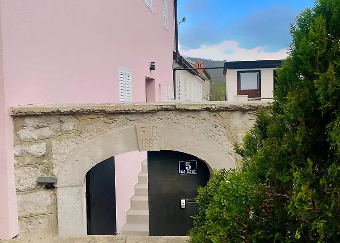 Infinity - Authentic Croatian Escape بيت للعطل *